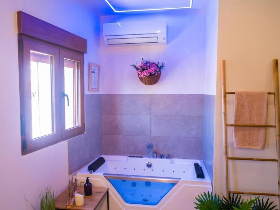 Cantos Apartment With Jacuzzi รอนดา ภายนอก รูปภาพ